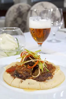 Botel Pressburg Отель