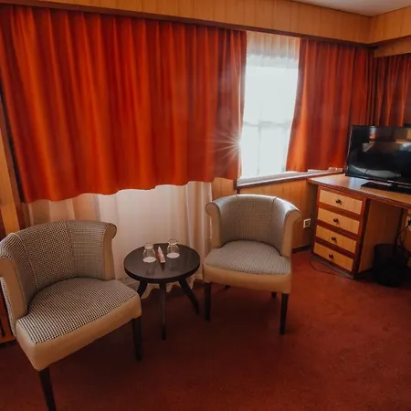 Botel Pressburg Отель