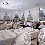 Botel Pressburg 3*