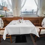 Botel Pressburg 브라티슬라바