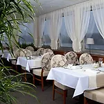 호텔 Botel Pressburg