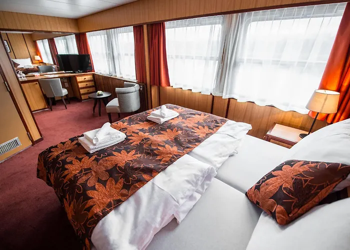 Botel Pressburg 3* Братислава